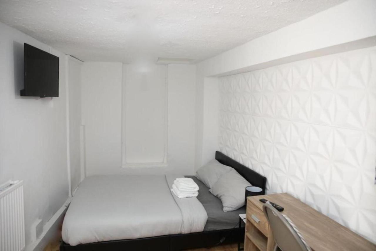 Timi Holiday Home Londra Dış mekan fotoğraf