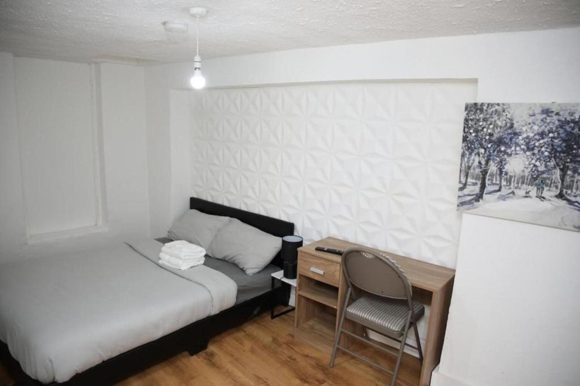 Timi Holiday Home Londra Dış mekan fotoğraf
