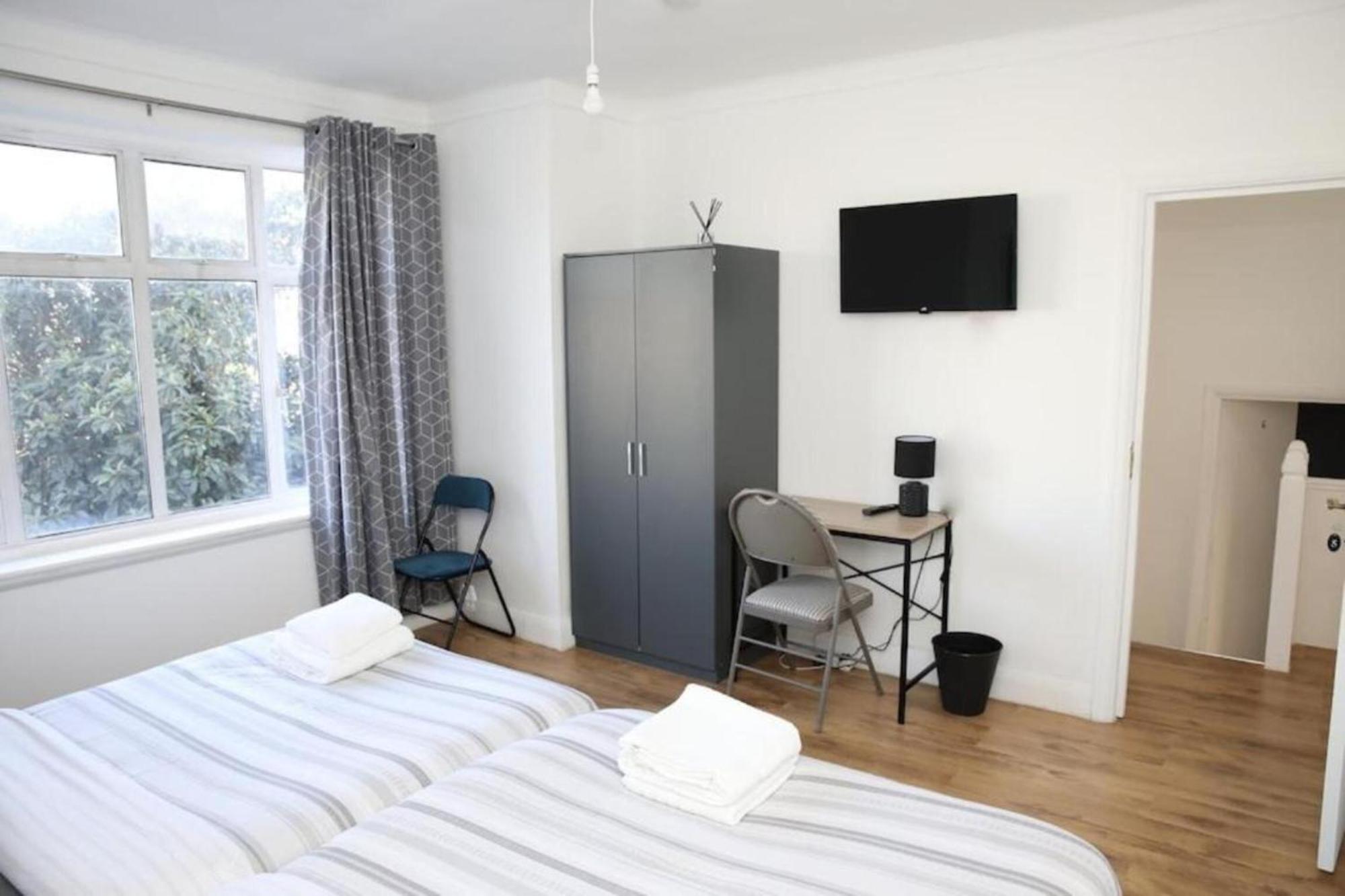 Timi Holiday Home Londra Dış mekan fotoğraf