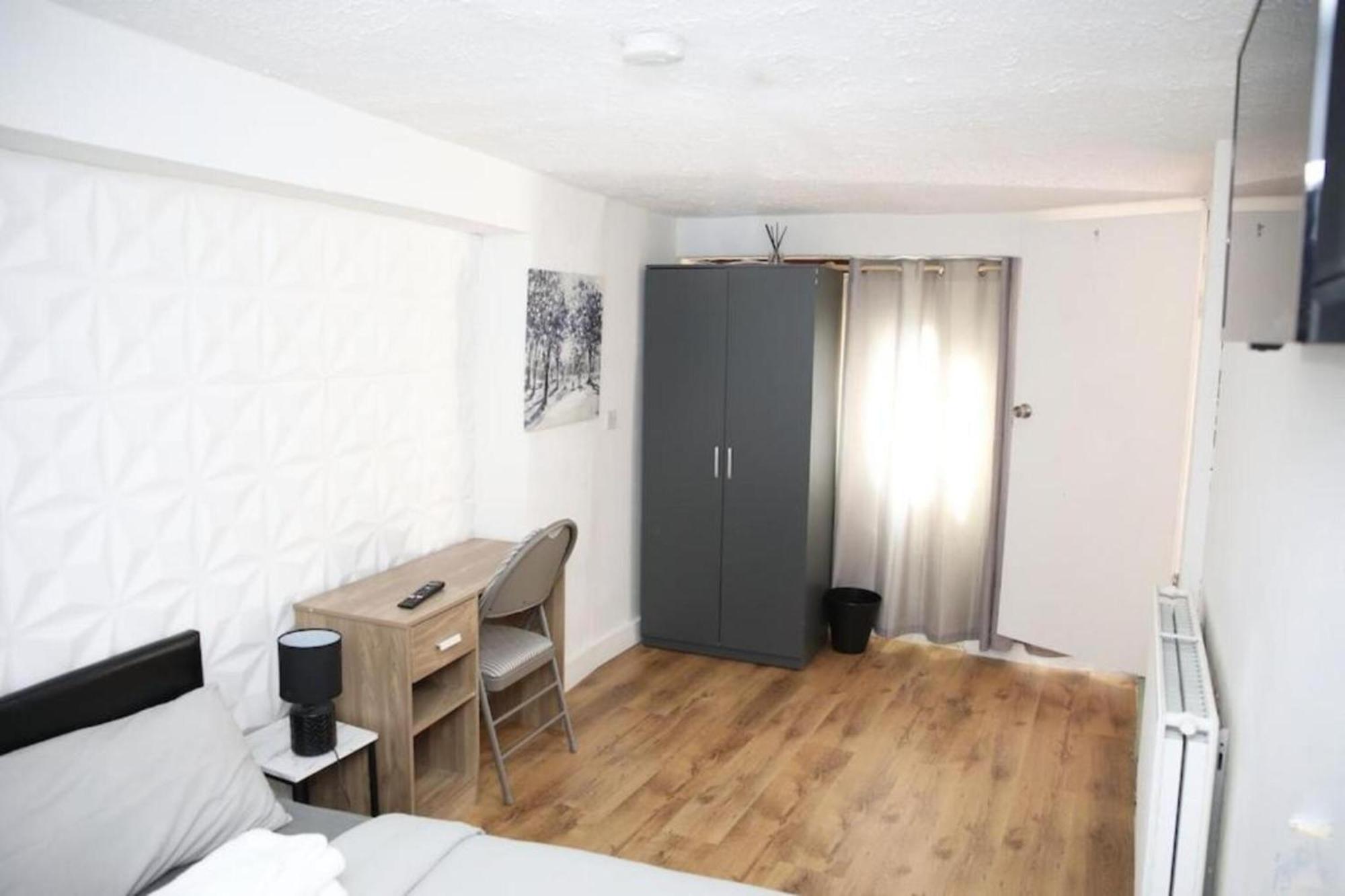 Timi Holiday Home Londra Dış mekan fotoğraf