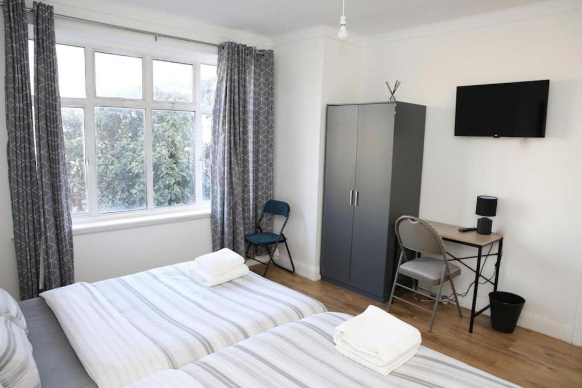 Timi Holiday Home Londra Dış mekan fotoğraf
